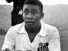 Despedida de Pelé com a camisa do Peixe ocorreu em 1974.