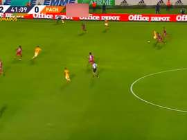 Un gol con paralelismos al mítico de Diego. Captura/Televisa