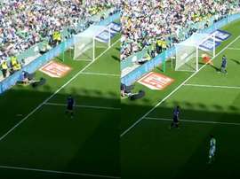 Joaquín casi mete un gol olímpico. Capturas/Movistar