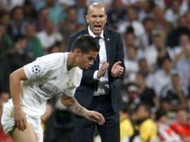 James y Zidane, más lejos que nunca. EFE