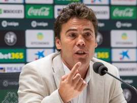 Rubi sigue ajustando su plantilla. EFE