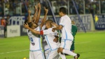 El COVID-19 dejó al equipo mermado... ¡y el portero suplente jugó de delantero!