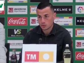 Azamoum, contento en Elche. Twitter/elchecfoficial