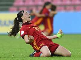 Eva Navarro cree que tiene un fútbol similar al de Alexia. SeFútbol