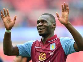 Christian Benteke abandonó Villa Park hace casi cinco años. AFP/Archivo