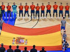 España cumple, golea y estará en el Mundial. Sefutbol