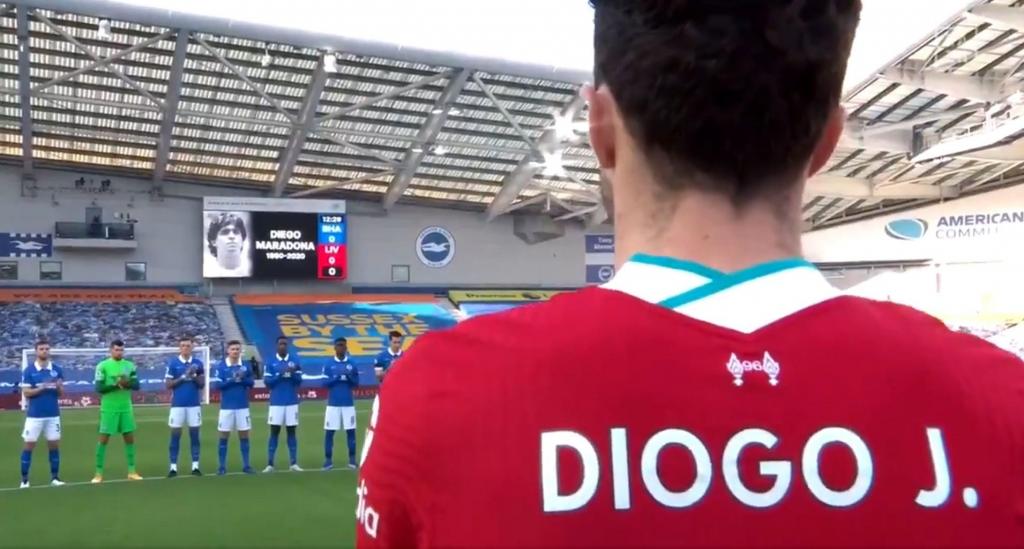 Brighton y Liverpool recordaron a Maradona con un minuto de aplausos - BeSoccer