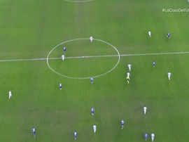 ¡Carrerón de Lukaku para asistir a Lautaro! Captura/MovistarVamos