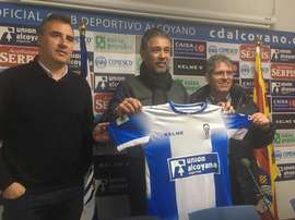 Mario Barrera confía en su plantilla, pese a que el Alcoyano es colista. CD_Alcoyano