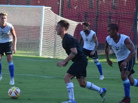 Mateo Hernández podría estar contagiado de dengue. Colón