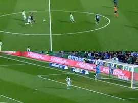 Joel estuvo rápido para enmendar su error. Captura/Gol