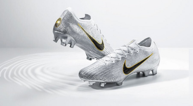 Nike create special boots for Modric 