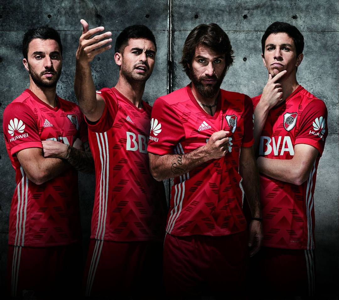 camiseta roja de river 2021