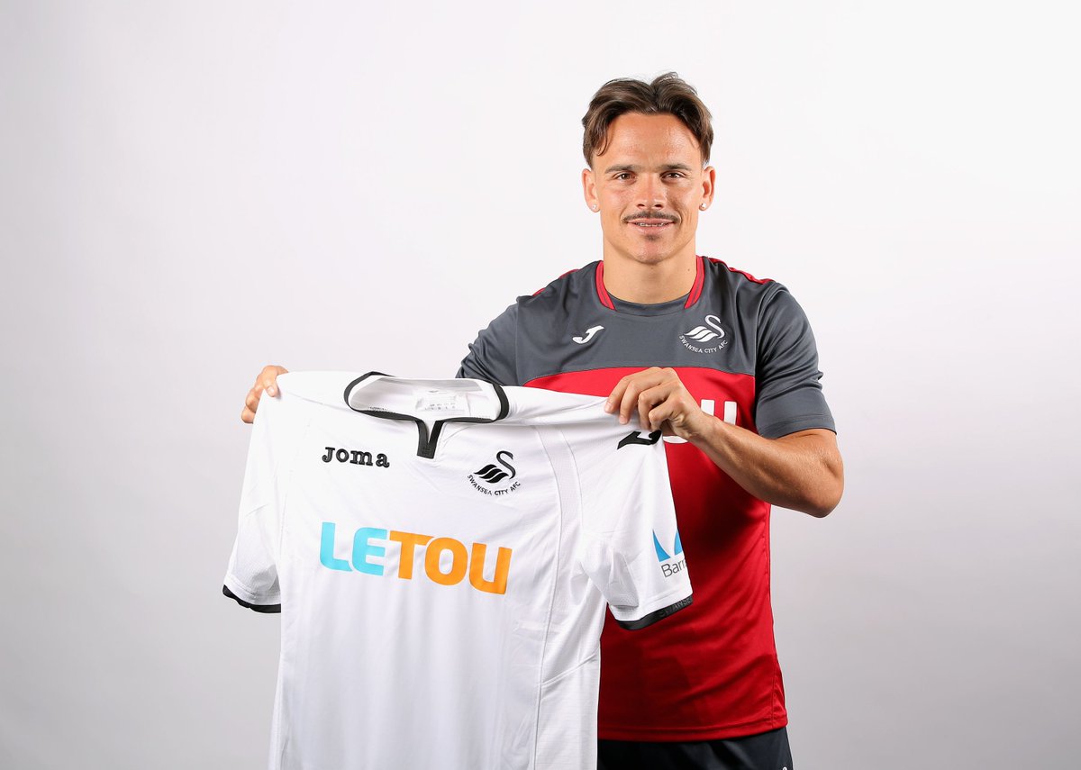 OFFICIAL Roque Mesa joins Sevilla on loan