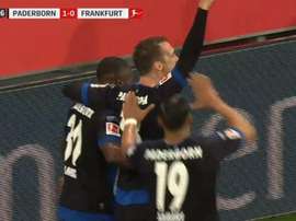 ¡Cómo bajó la pelota! El golazo que amenizó la tarde en Alemania. Captura/MovistarLigadeCampeones