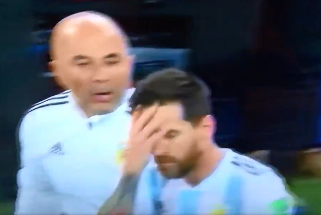 Did Sampaoli Ask For Messi S Permission To Make A Substitution