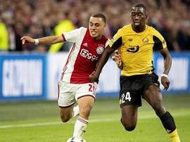 Sergiño Dest dejará el Ajax y se irá al Barcelona. EFE