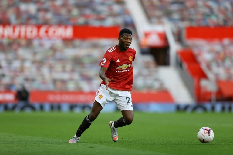 Man Utd defender Fosu-Mensah moves to Leverkusen