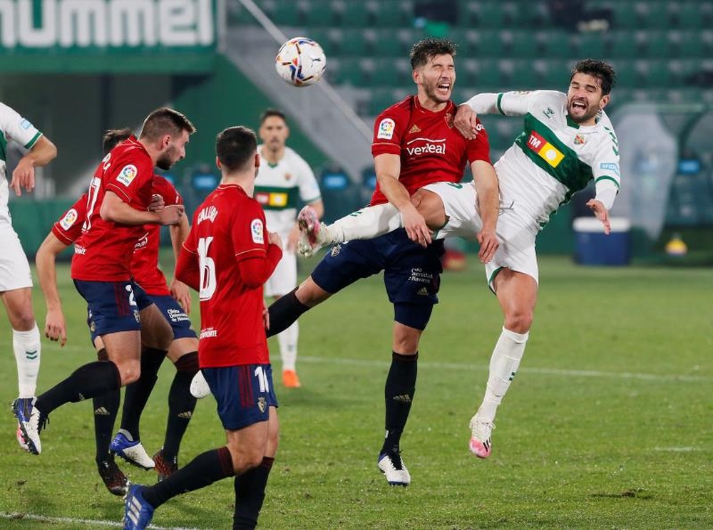 El Elche pisa una tierra complicada. EFE
