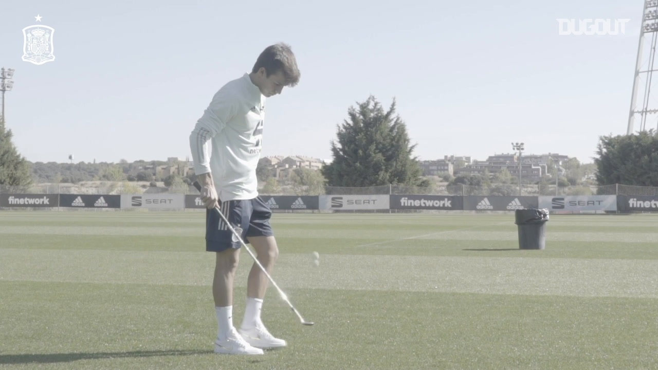 Video Riqui Puig S Golf Skills