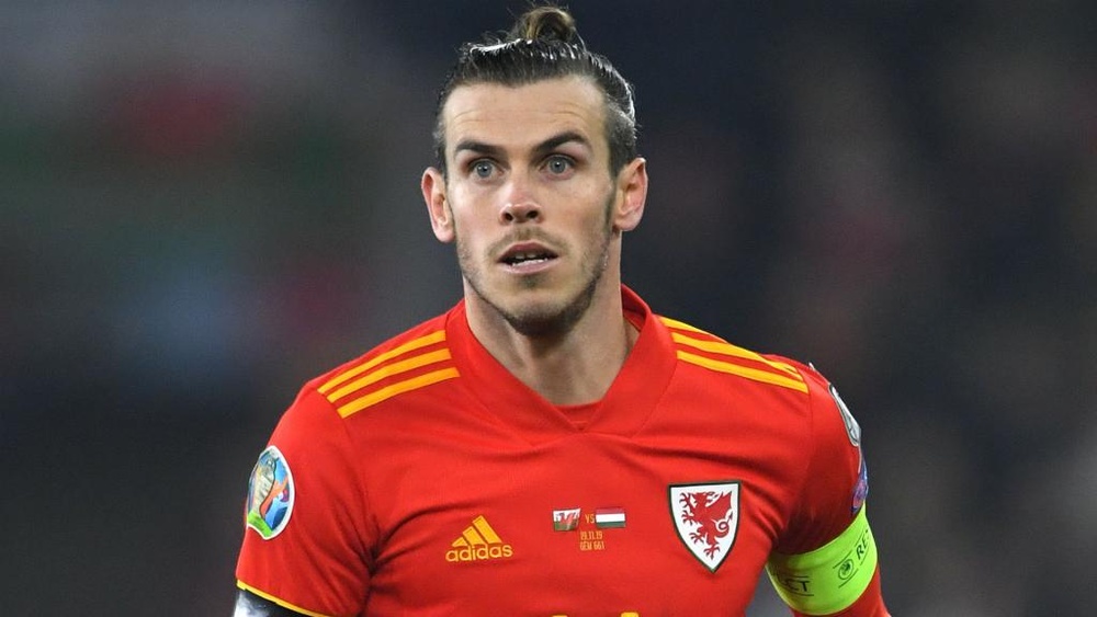 pic Bale Wales Wife euro 2020 ahead of real madrid return