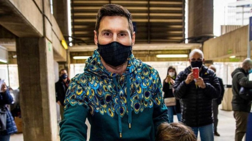Eleição para presidente do Barcelona tem até voto inédito de Messi. EFE