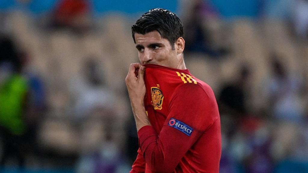 Luis Enrique and Spain players back struggling Morata ...